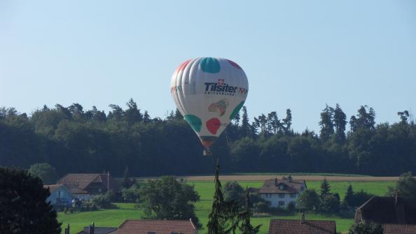 Heissluftballon über Bösingen