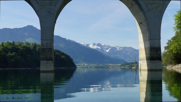 Mit dem Kayak auf dem Greyerzersee Pont de Corbières