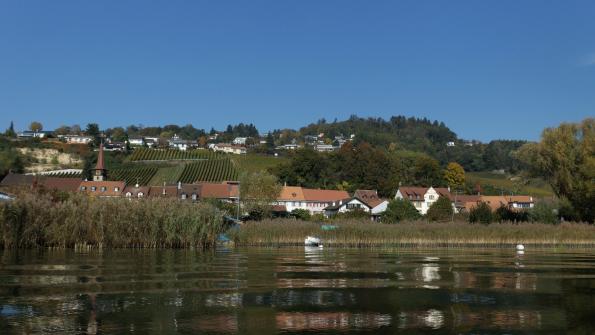 Mit dem Kayak Row on Air auf dem Murtensee