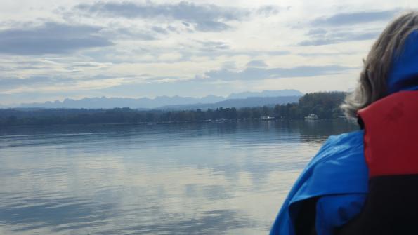 Mit dem Kayak Row on Air auf dem Murtensee