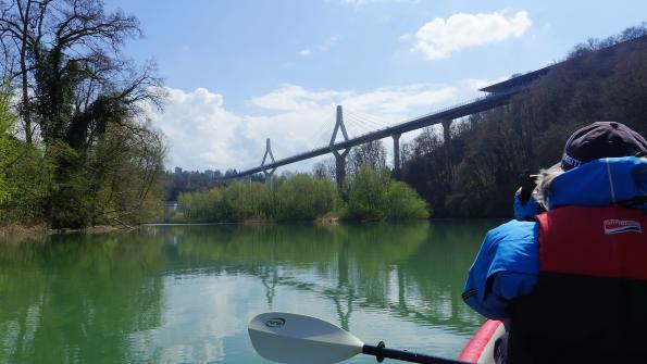 Auf dem Schiffenensee Poyabrücke 