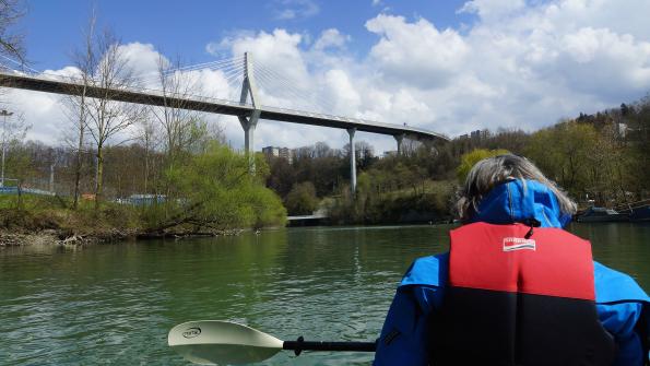 Auf dem Schiffenensee Poyabrücke 