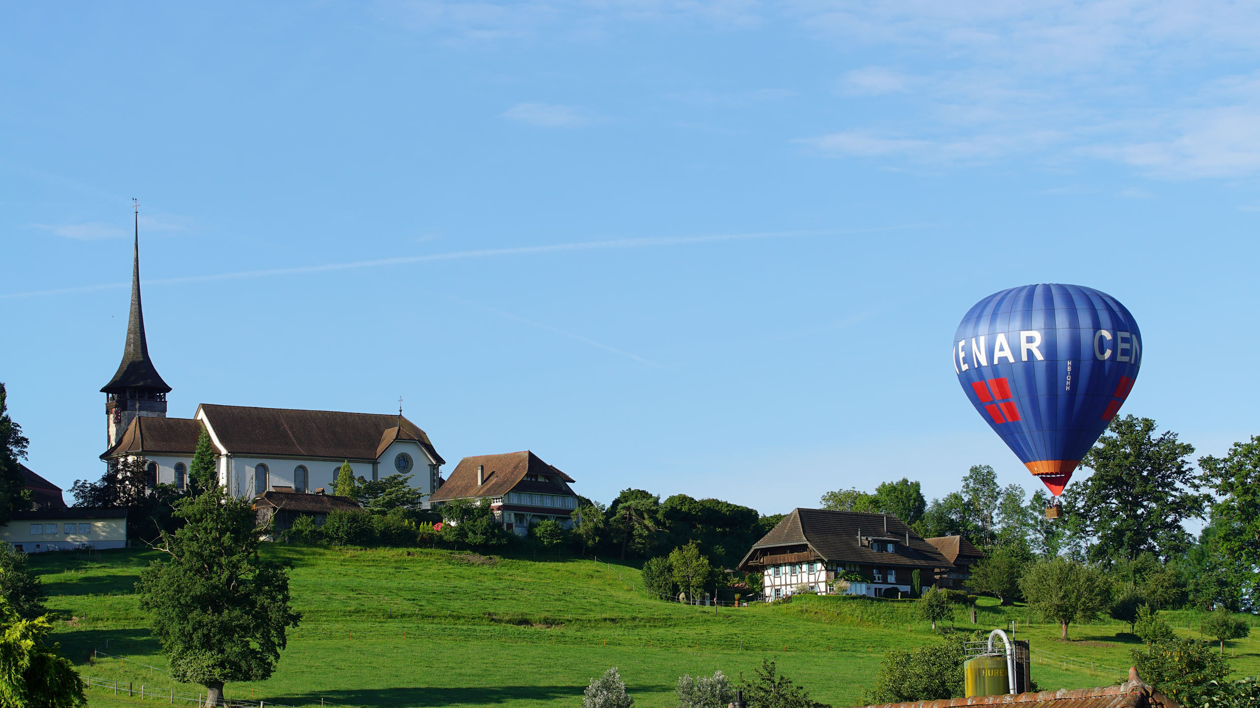 Kirche Bösingen Heissluftballon
