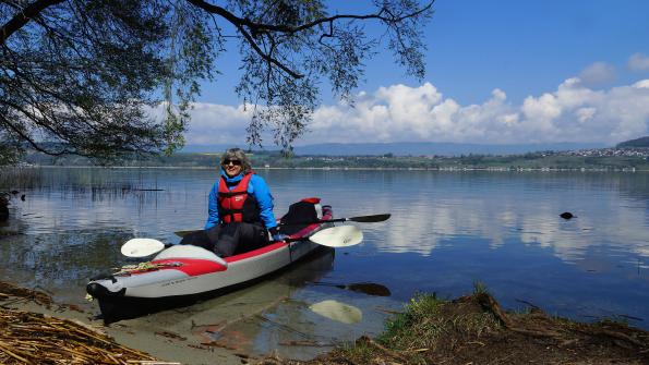 Mit dem Row on Air Kayak auf dem Murtensee