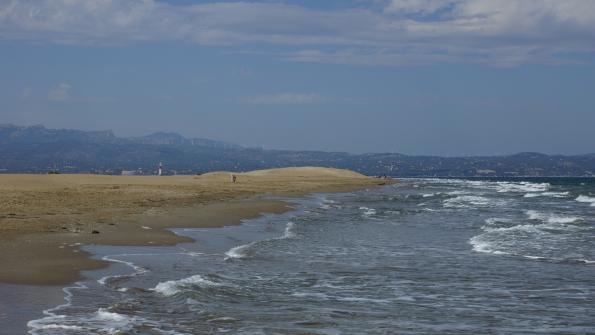 Wandern dem Meer entlang zum Punta del Fangar