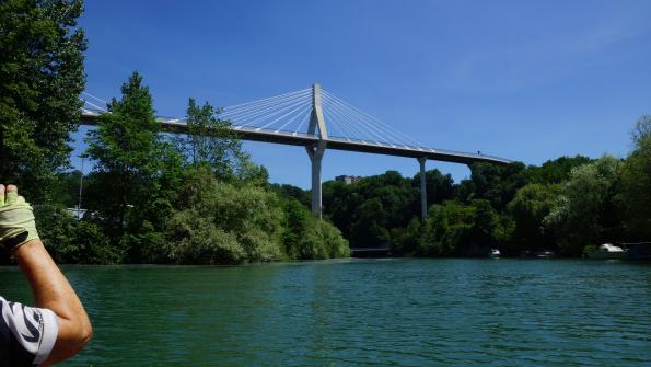 Auf dem Schiffenensee Poyabrücke 