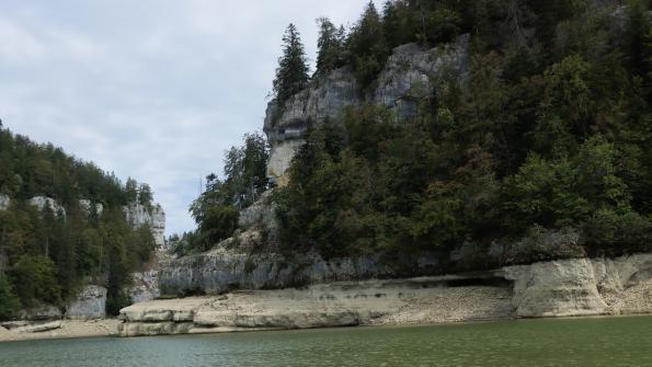 Mit dem Schiff auf dem Doubs