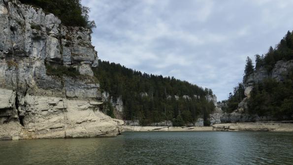 Mit dem Schiff auf dem Doubs