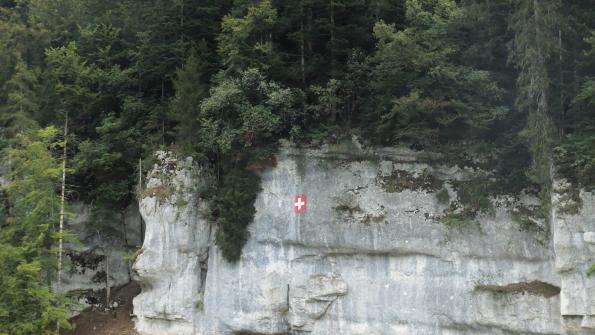 Mit dem Schiff auf dem Doubs