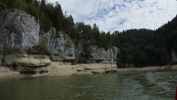 Mit dem Schiff auf dem Doubs