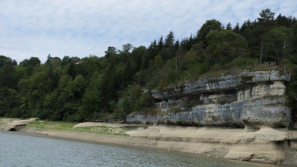 Mit dem Schiff auf dem Doubs