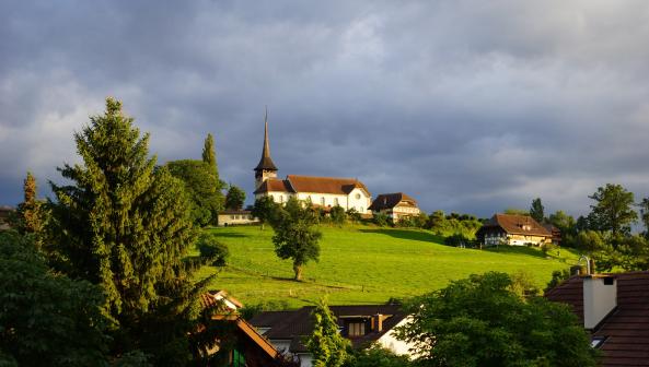 Kirche Bösingen Schweiz