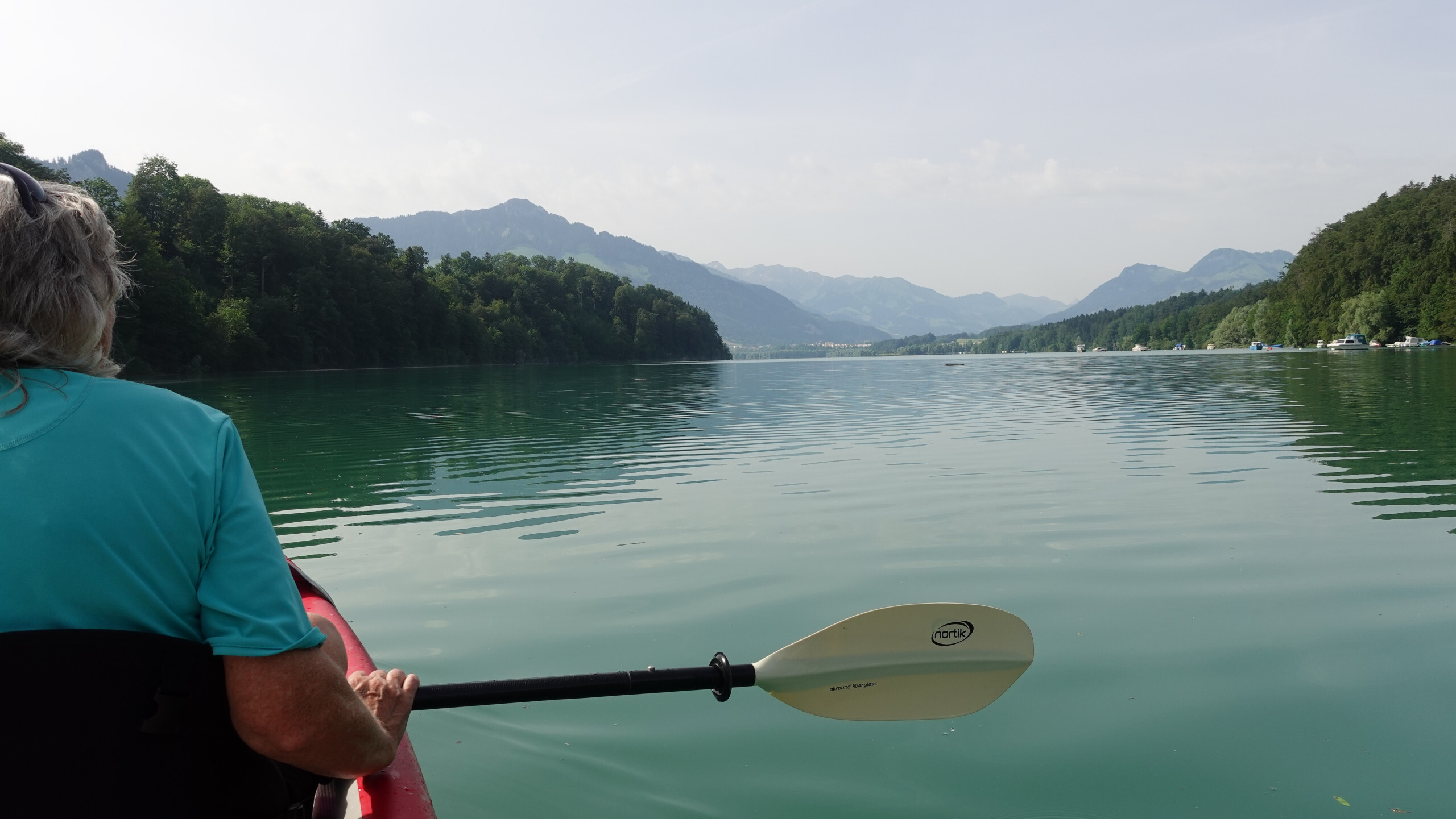 Mit dem Kayak auf dem Greyerzersee